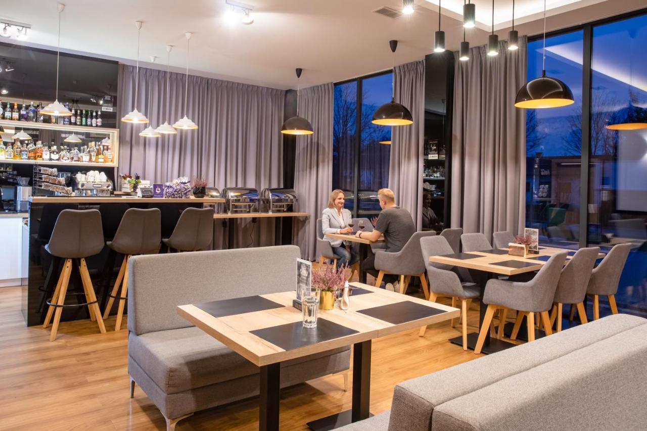 Holistic Hotel Solec-Zdroj Bagian luar foto