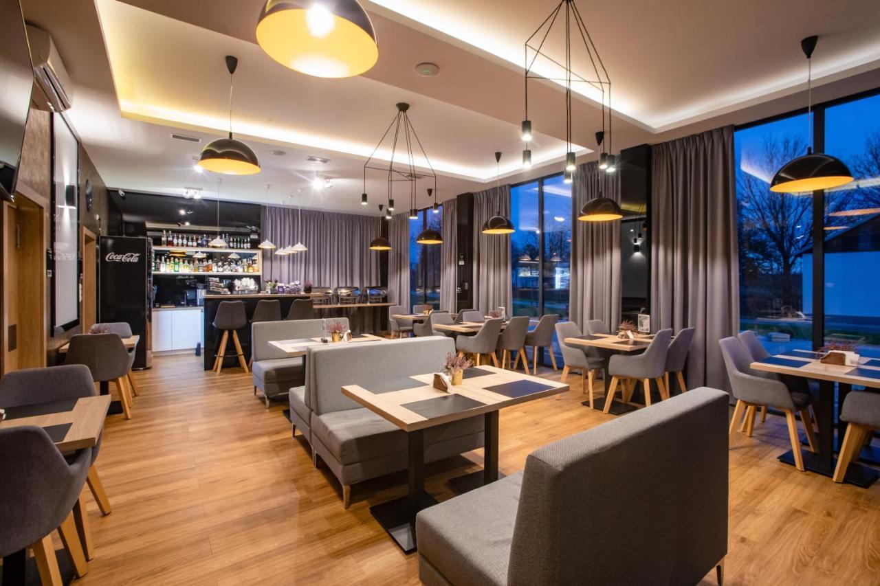 Holistic Hotel Solec-Zdroj Bagian luar foto