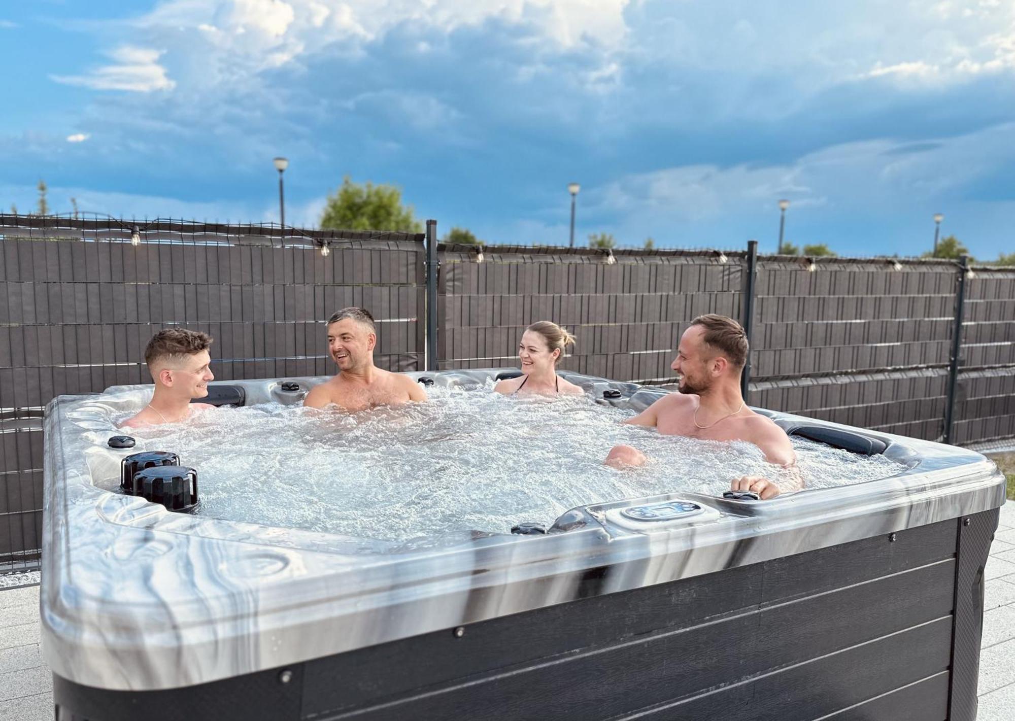 Holistic Hotel Solec-Zdroj Bagian luar foto